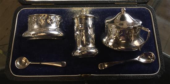 Silver cruet set in case